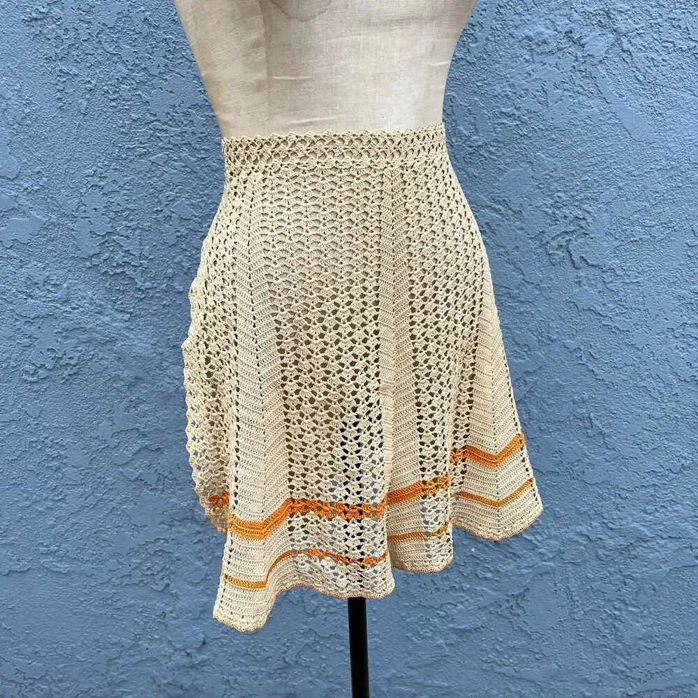 Vintage Crochet Apron in Beige and Orange Knit cottagecore - Picture 3 of 7